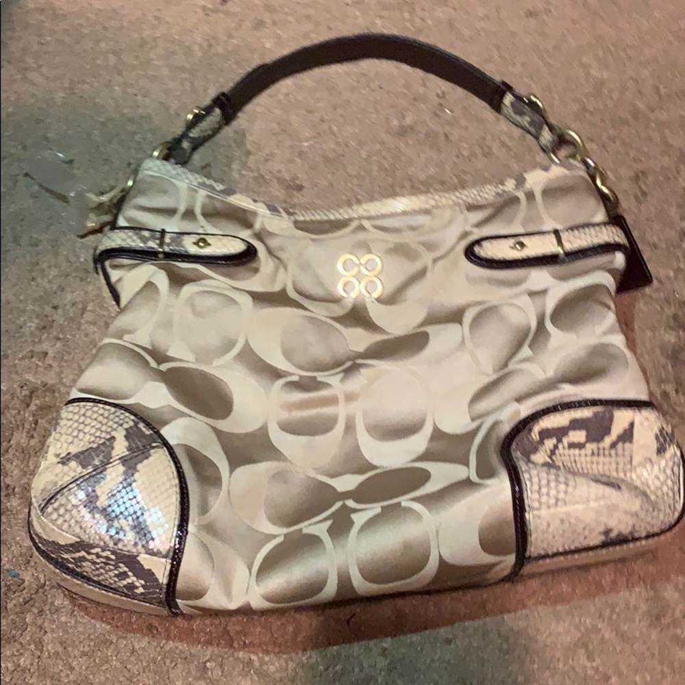 USED beige Coach bag
